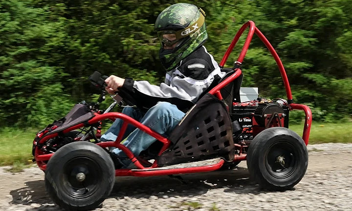 A 48V 100Ah lithium battery is connected to a four-wheel vehicle.